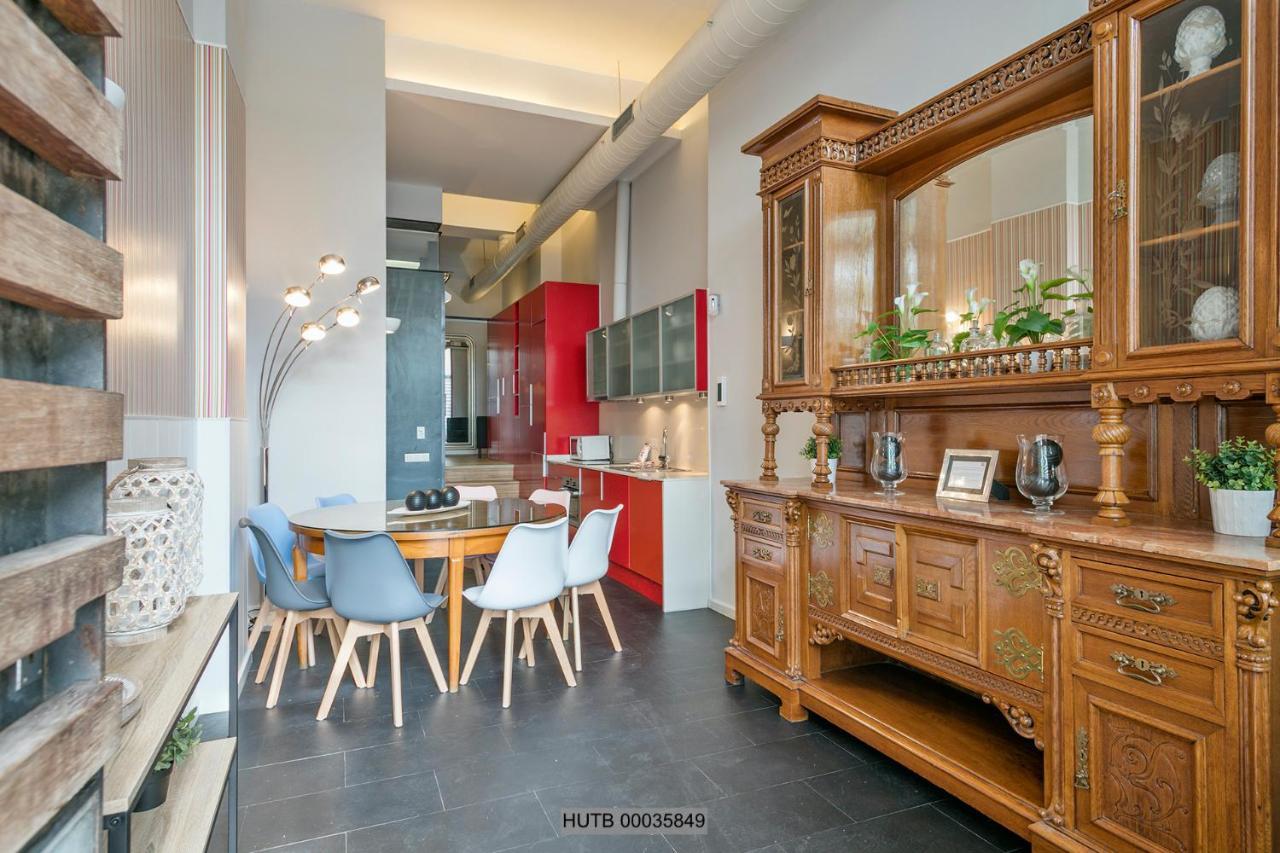 Alcam Les Corts Apartamento Barcelona Exterior foto