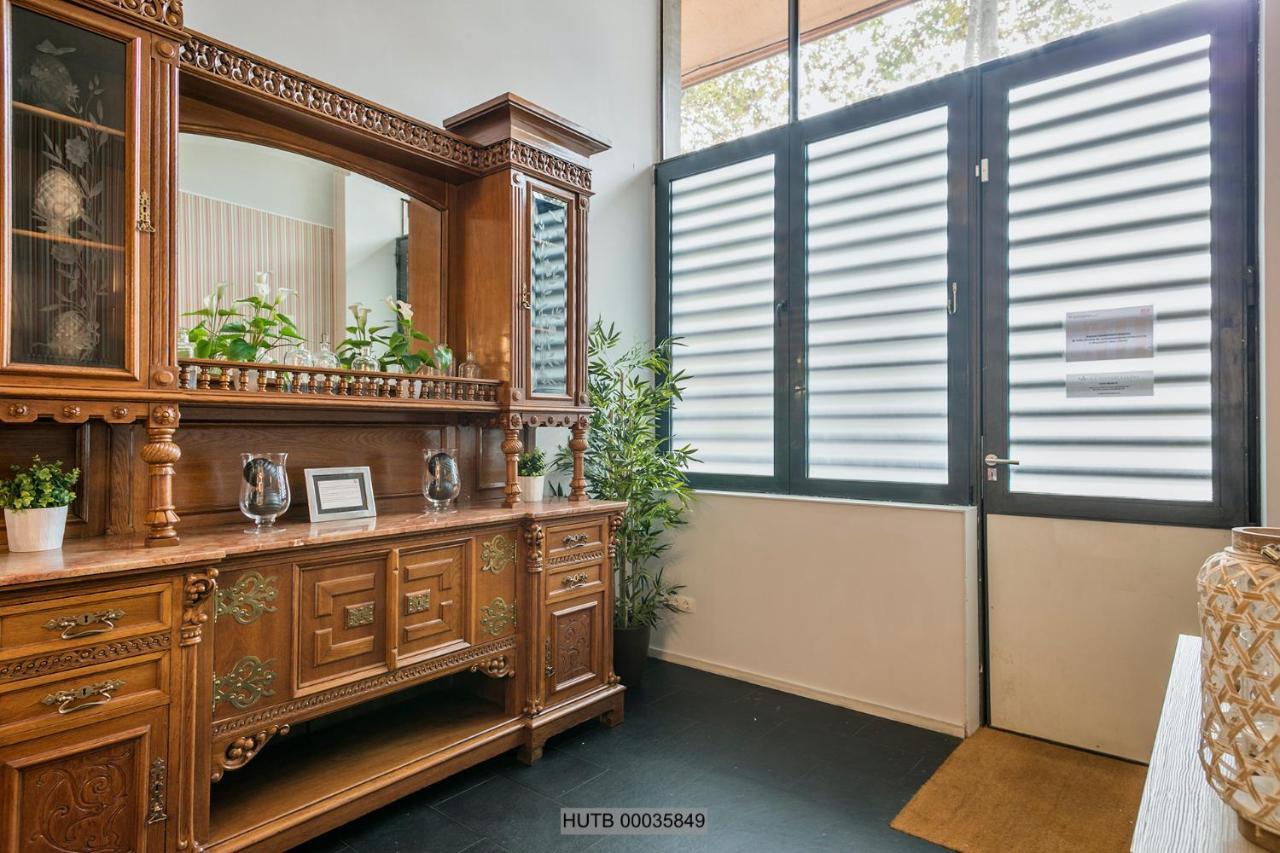 Alcam Les Corts Apartamento Barcelona Exterior foto