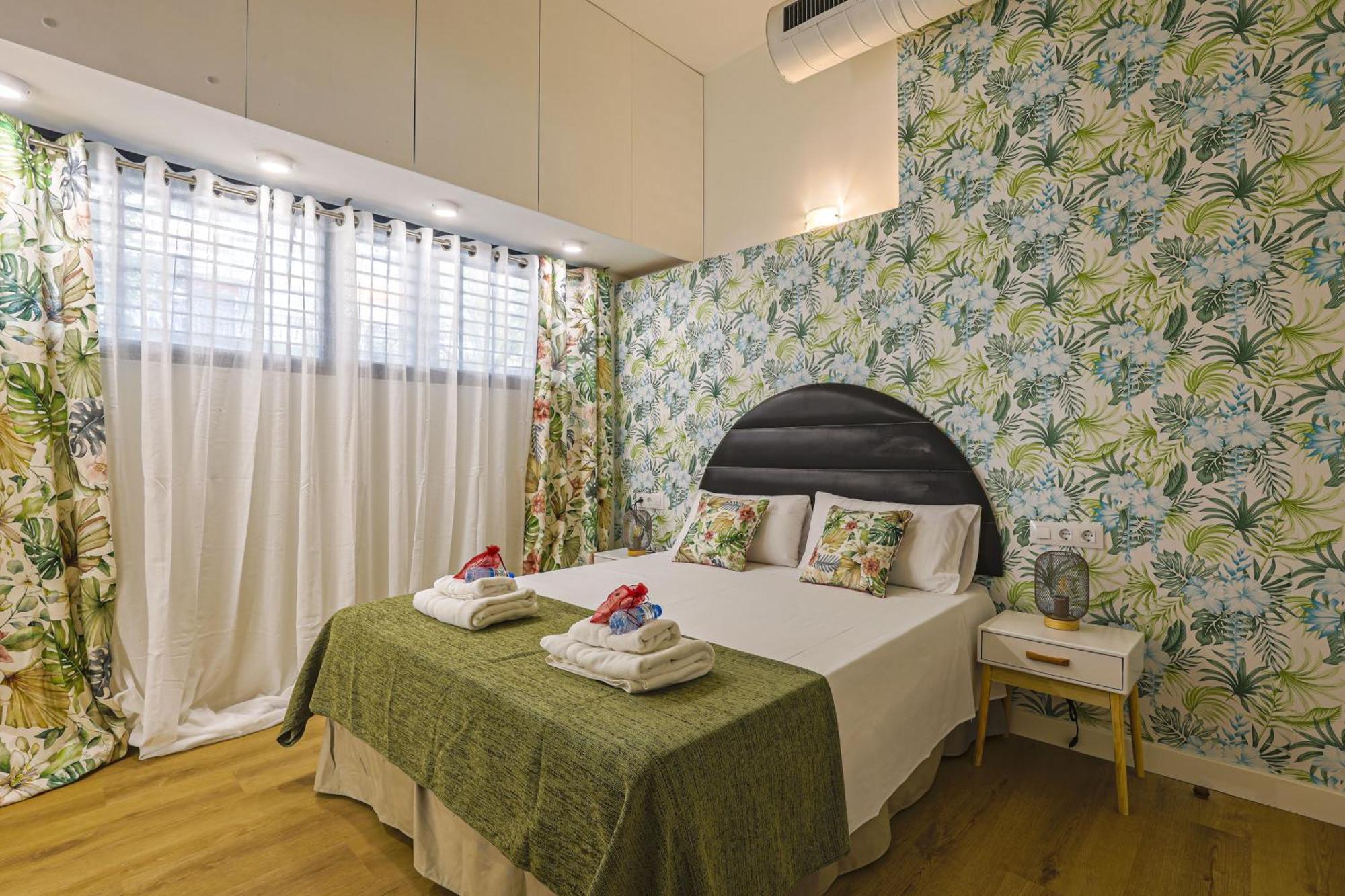 Alcam Les Corts Apartamento Barcelona Exterior foto