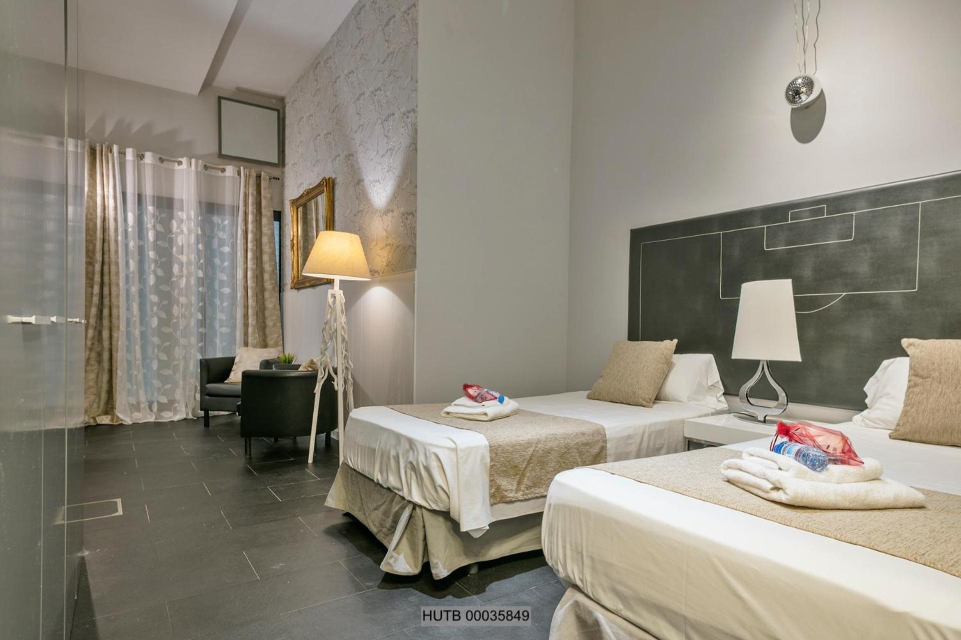 Alcam Les Corts Apartamento Barcelona Exterior foto